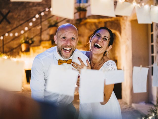 Le mariage de Olivier et Karine à Les Vignères, Vaucluse 13