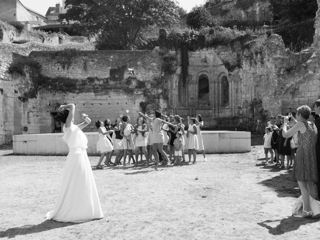 Le mariage de Quentin et Clémence à Montreuil-Bellay, Maine et Loire 57