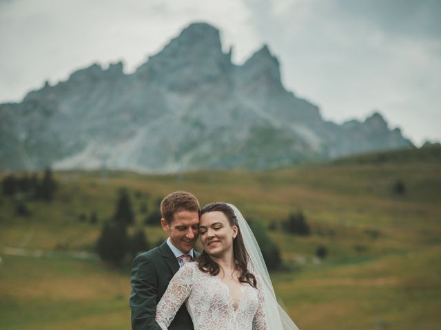 Le mariage de Nicolas et Amanda à Les Allues, Savoie 55