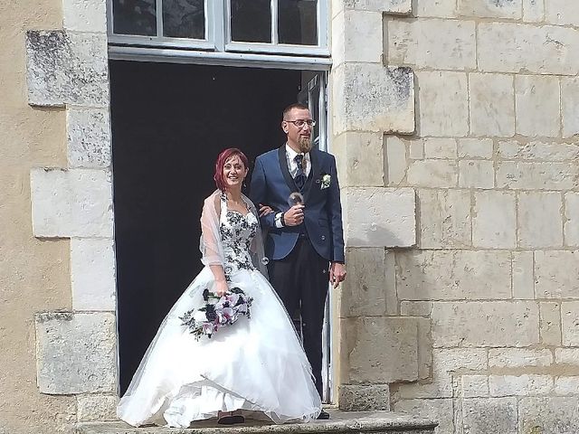 Le mariage de Thomas et Stéphanie à Taillebourg, Charente Maritime 5