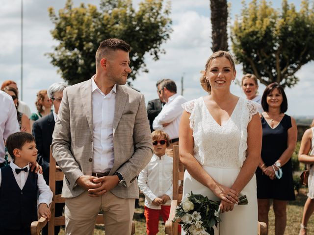 Le mariage de Adeline et Charles à Cubzac-les-Ponts, Gironde 9