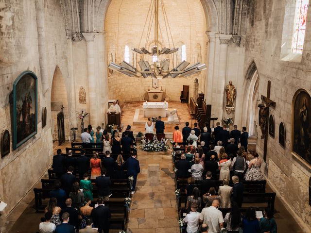 Le mariage de Adeline et Charles à Cubzac-les-Ponts, Gironde 24