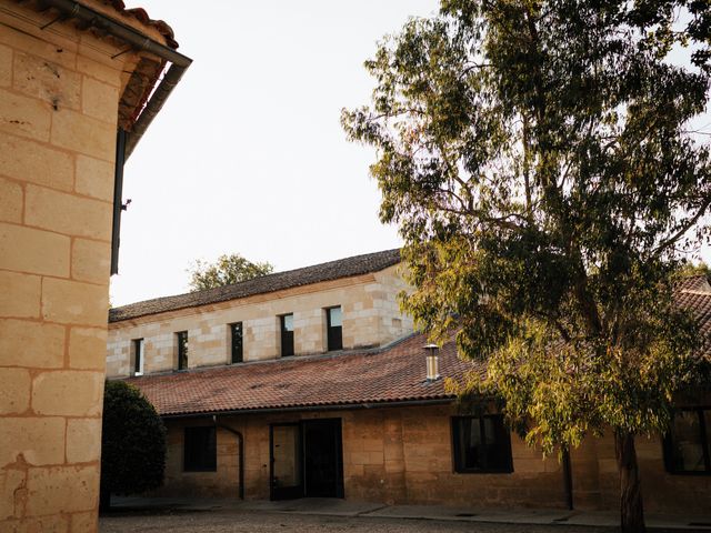 Le mariage de Adeline et Charles à Cubzac-les-Ponts, Gironde 39