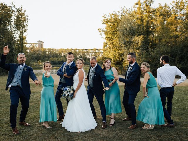 Le mariage de Adeline et Charles à Cubzac-les-Ponts, Gironde 42