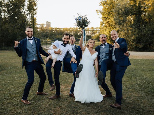 Le mariage de Adeline et Charles à Cubzac-les-Ponts, Gironde 43