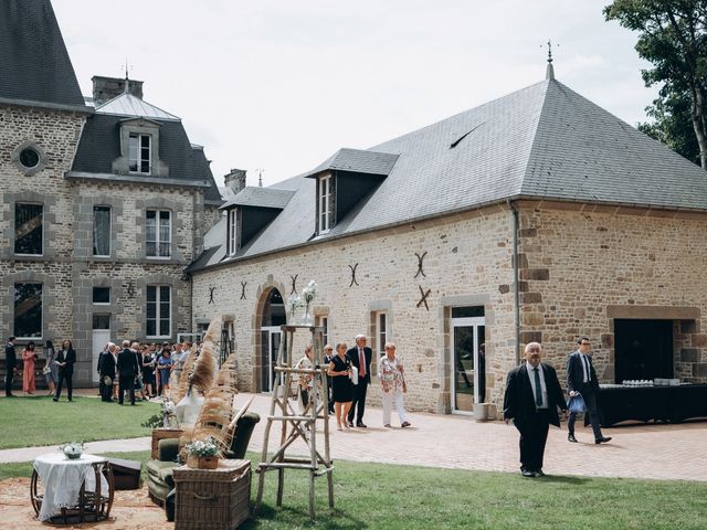 Le mariage de Johannes et Juliette à La Lucerne-d&apos;Outremer, Manche 72