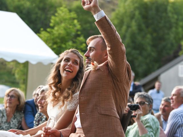 Le mariage de Kilian et Mathilde à Saint-Pierre-Roche, Puy-de-Dôme 9