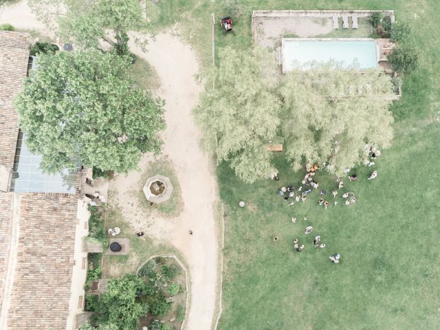 Le mariage de Nicolas et Virginie à Simiane-la-Rotonde, Alpes-de-Haute-Provence 11