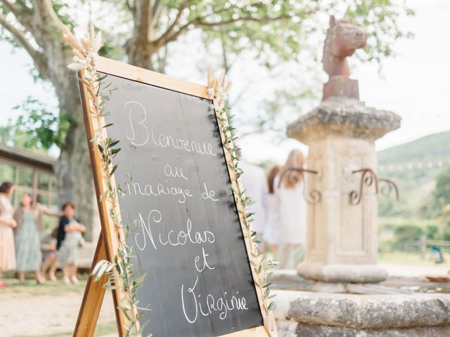 Le mariage de Nicolas et Virginie à Simiane-la-Rotonde, Alpes-de-Haute-Provence 12
