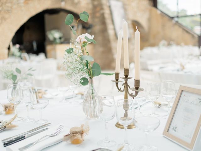 Le mariage de Nicolas et Virginie à Simiane-la-Rotonde, Alpes-de-Haute-Provence 16