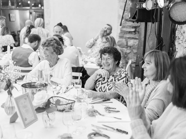 Le mariage de Nicolas et Virginie à Simiane-la-Rotonde, Alpes-de-Haute-Provence 40