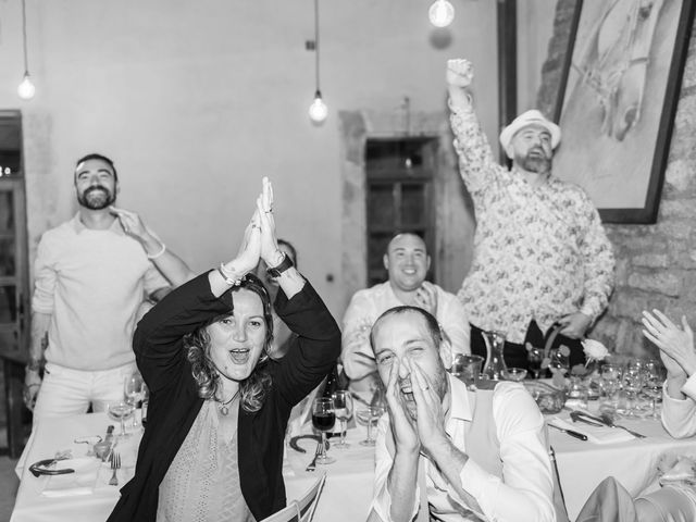 Le mariage de Nicolas et Virginie à Simiane-la-Rotonde, Alpes-de-Haute-Provence 44