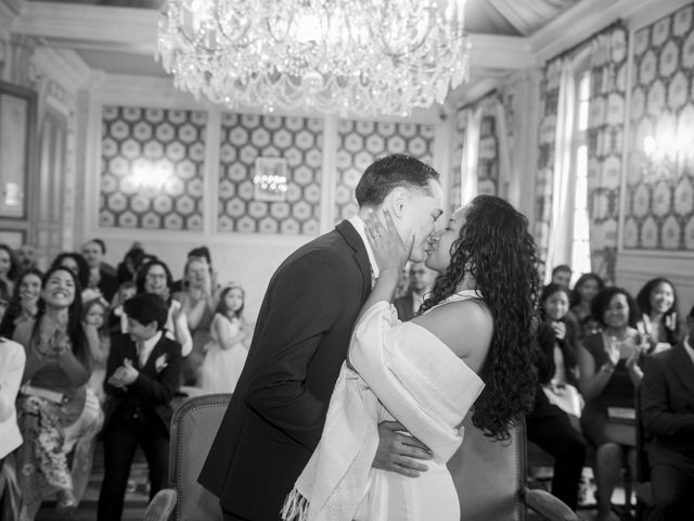 Le mariage de Adrien et Andi à Levallois-Perret, Hauts-de-Seine 2