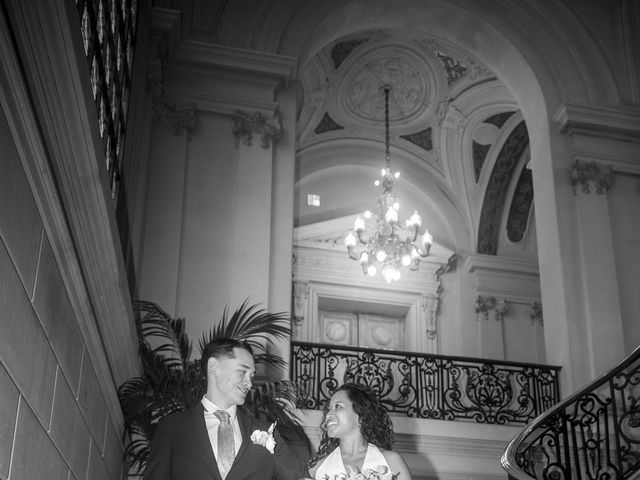 Le mariage de Adrien et Andi à Levallois-Perret, Hauts-de-Seine 9