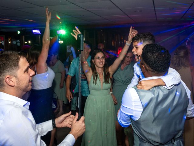 Le mariage de Steven et Charlène à Petit-Couronne, Seine-Maritime 24