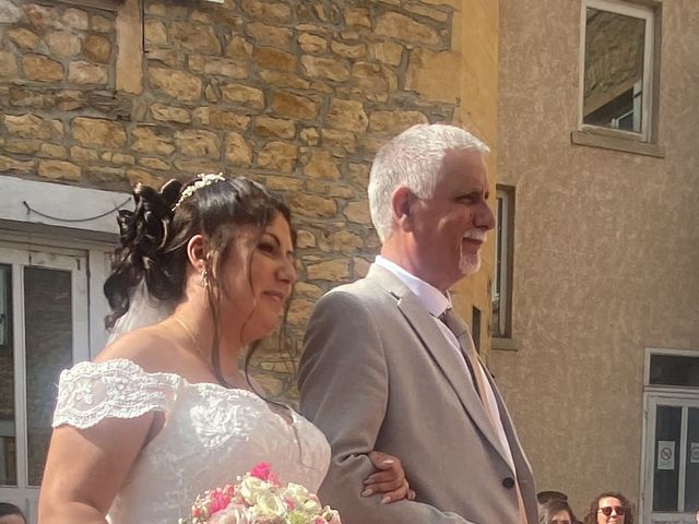 Le mariage de Damien  et Lola à Chessy, Rhône 16
