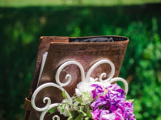 Le mariage de Emeric et Amandine à Ambronay, Ain 4