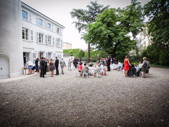 Le mariage de Julien et Magali à Lyon, Rhône 15