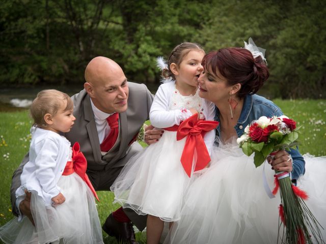 Le mariage de Mickaël et Gaëlle à Chaux-des-Crotenay, Jura 6