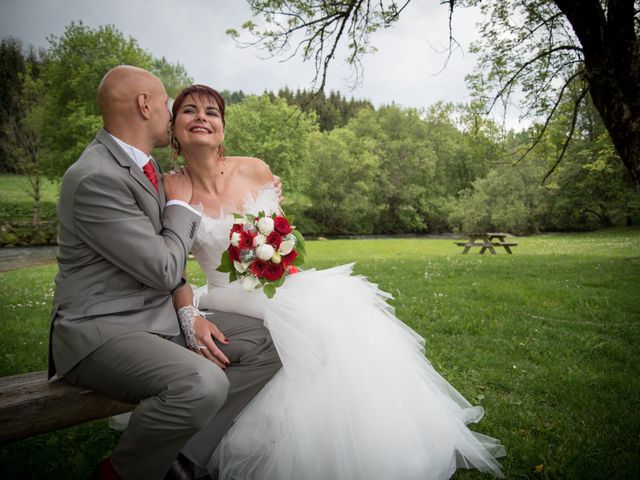 Le mariage de Mickaël et Gaëlle à Chaux-des-Crotenay, Jura 22