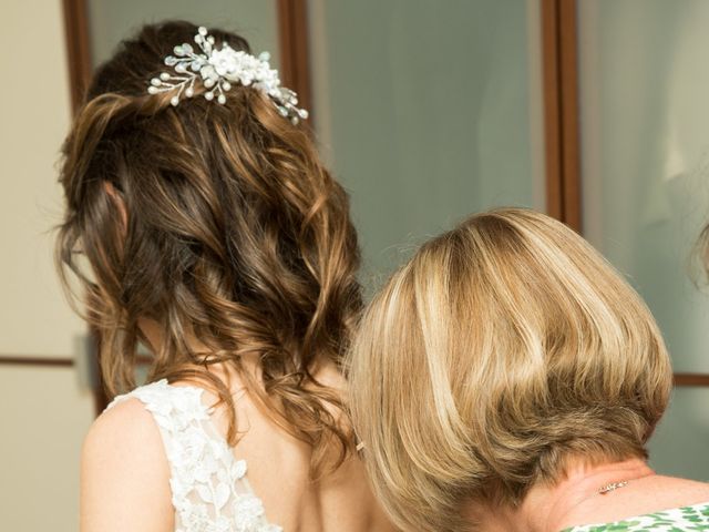 Le mariage de Julien et Elodie à Mérignac, Gironde 3
