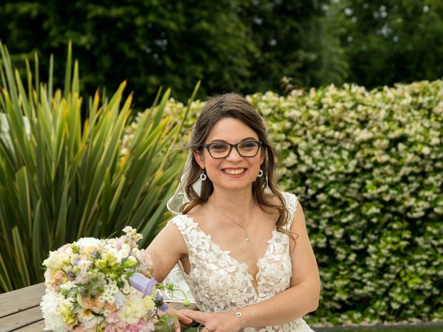 Le mariage de Julien et Elodie à Mérignac, Gironde 9