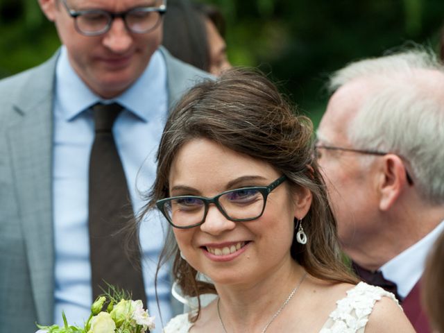 Le mariage de Julien et Elodie à Mérignac, Gironde 15