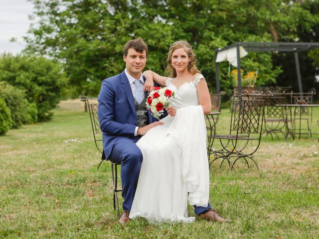 Le mariage de Gabriel et Alice à Druyes-les-Belles-Fontaines, Yonne 8