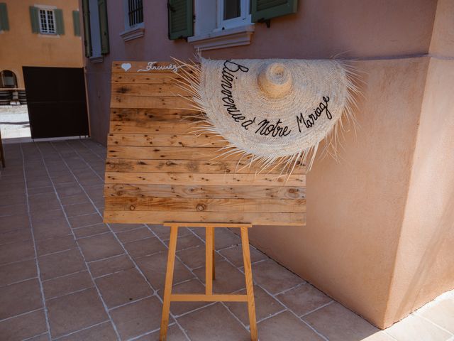 Le mariage de Nicolas et Élodie à Bormes-les-Mimosas, Var 17