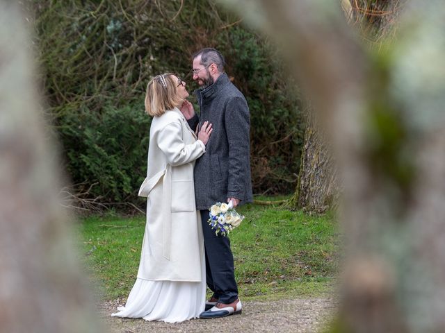 Le mariage de Guillaume et Sandrine à Broué, Eure-et-Loir 32