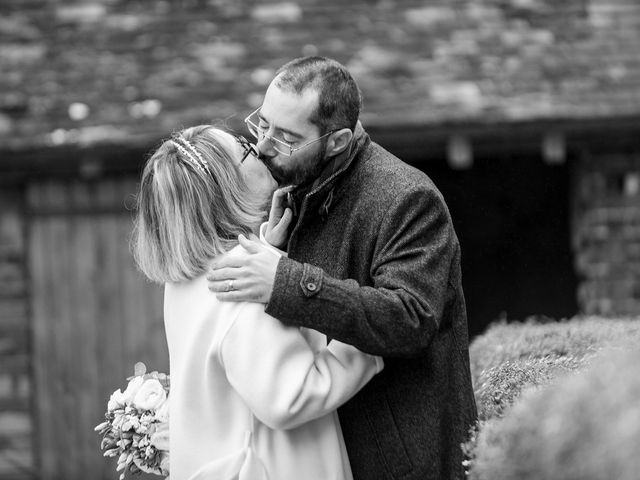 Le mariage de Guillaume et Sandrine à Broué, Eure-et-Loir 37