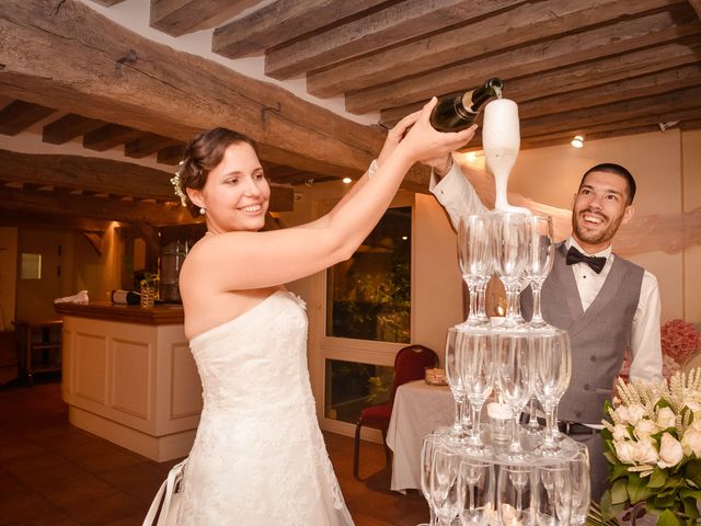 Le mariage de Julien et Marion à Pont-Audemer, Eure 24