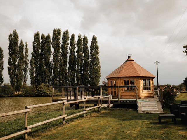 Le mariage de Corentin et Coralie à Bouère, Mayenne 10