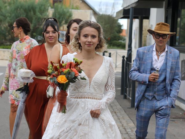 Le mariage de Alexis et Sasha à Moutiers-sur-le-Lay, Vendée 16