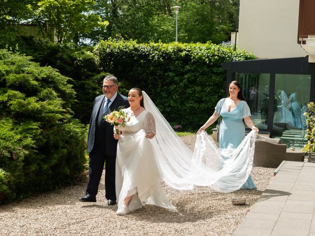 Le mariage de Gaetan et Cindy à Hagenthal-le-Bas, Haut Rhin 1