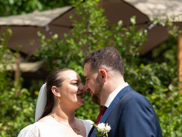 Le mariage de Gaetan et Cindy à Hagenthal-le-Bas, Haut Rhin 12