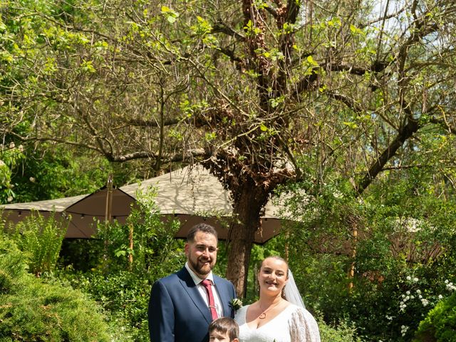 Le mariage de Gaetan et Cindy à Hagenthal-le-Bas, Haut Rhin 13