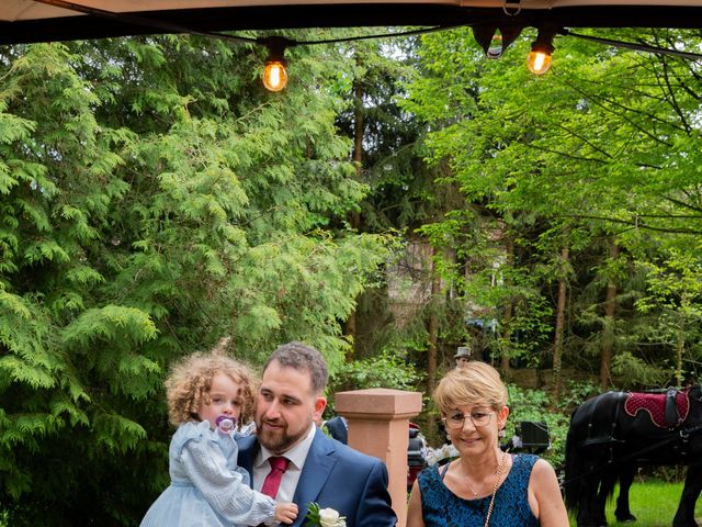 Le mariage de Gaetan et Cindy à Hagenthal-le-Bas, Haut Rhin 97