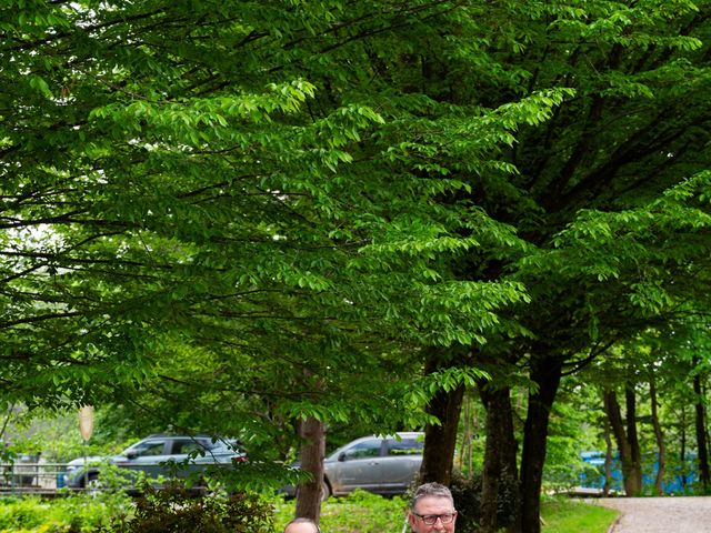 Le mariage de Gaetan et Cindy à Hagenthal-le-Bas, Haut Rhin 99
