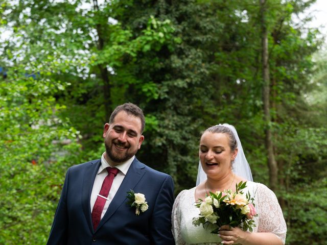 Le mariage de Gaetan et Cindy à Hagenthal-le-Bas, Haut Rhin 318