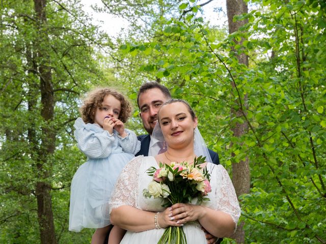 Le mariage de Gaetan et Cindy à Hagenthal-le-Bas, Haut Rhin 324