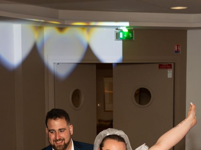 Le mariage de Gaetan et Cindy à Hagenthal-le-Bas, Haut Rhin 370