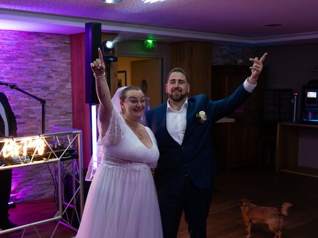 Le mariage de Gaetan et Cindy à Hagenthal-le-Bas, Haut Rhin 371