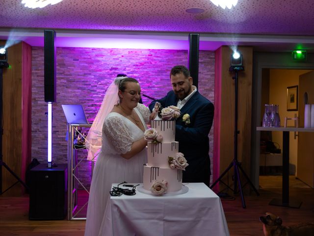 Le mariage de Gaetan et Cindy à Hagenthal-le-Bas, Haut Rhin 382