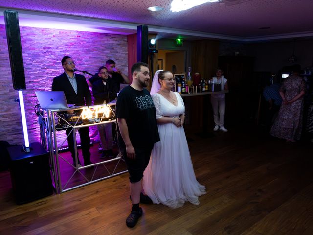 Le mariage de Gaetan et Cindy à Hagenthal-le-Bas, Haut Rhin 402