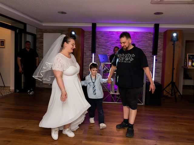 Le mariage de Gaetan et Cindy à Hagenthal-le-Bas, Haut Rhin 423