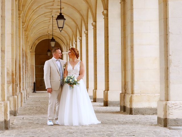 Le mariage de Julien et Sandrine à Caen, Calvados 1
