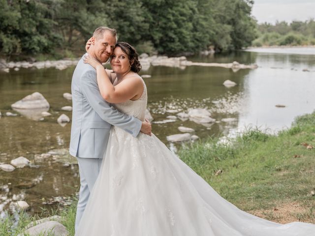 Le mariage de Gaetan et Morgane à Tournon-sur-Rhône, Ardèche 37
