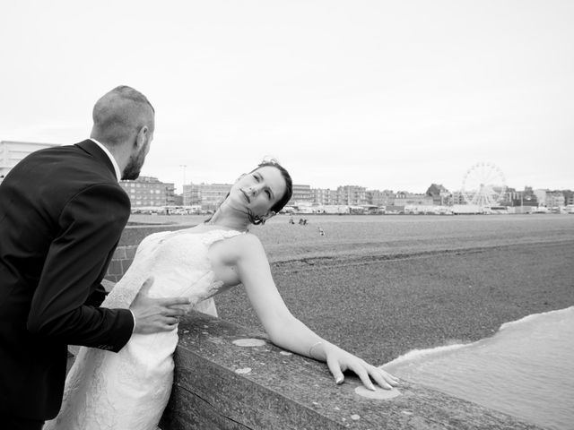 Le mariage de Guillaume et Lydia à Beaumont-sur-Sarthe, Sarthe 32