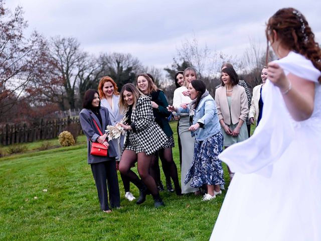 Le mariage de Arnaud et Charlène à Malafretaz, Ain 15